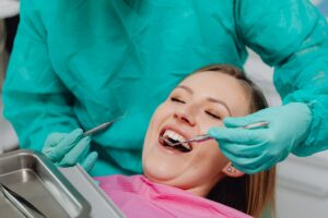 Implant-Dentistry-in-Manvel-Rosenberg